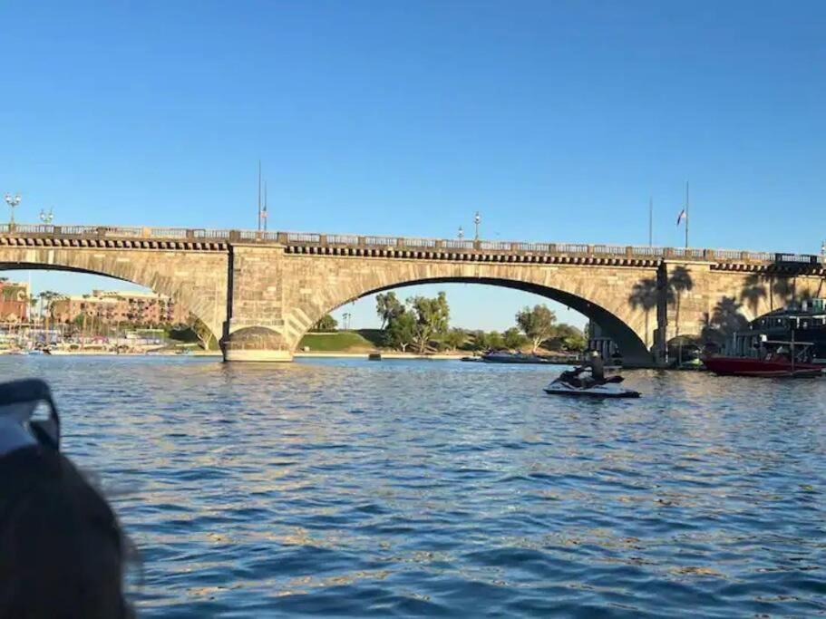 Pool King Lake Suite-Walk To Dt & Lake! Lake Havasu City Exterior foto